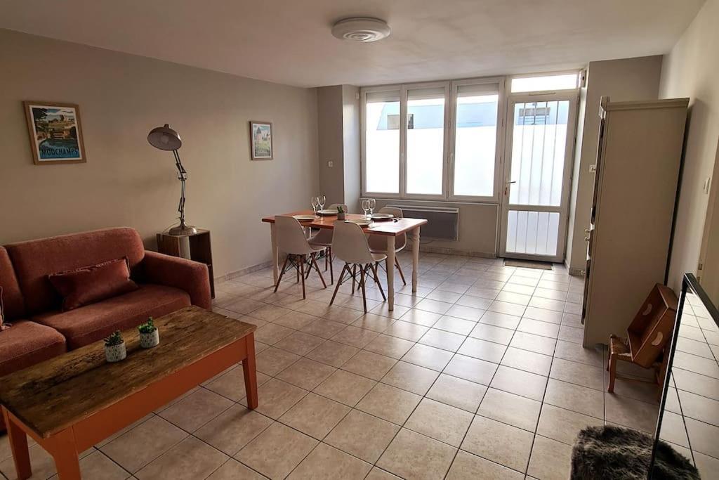 Le Nid Des Epesses Vila Les Épesses Exterior foto